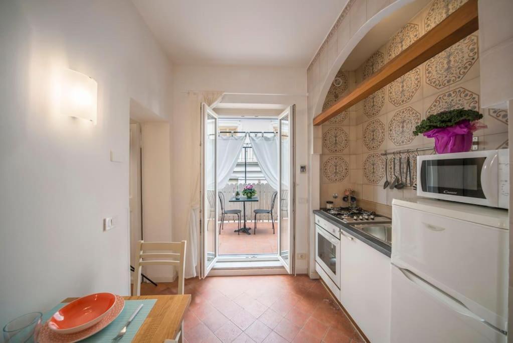 Trevi Domus Avignonesi Apartment Rome Exterior photo